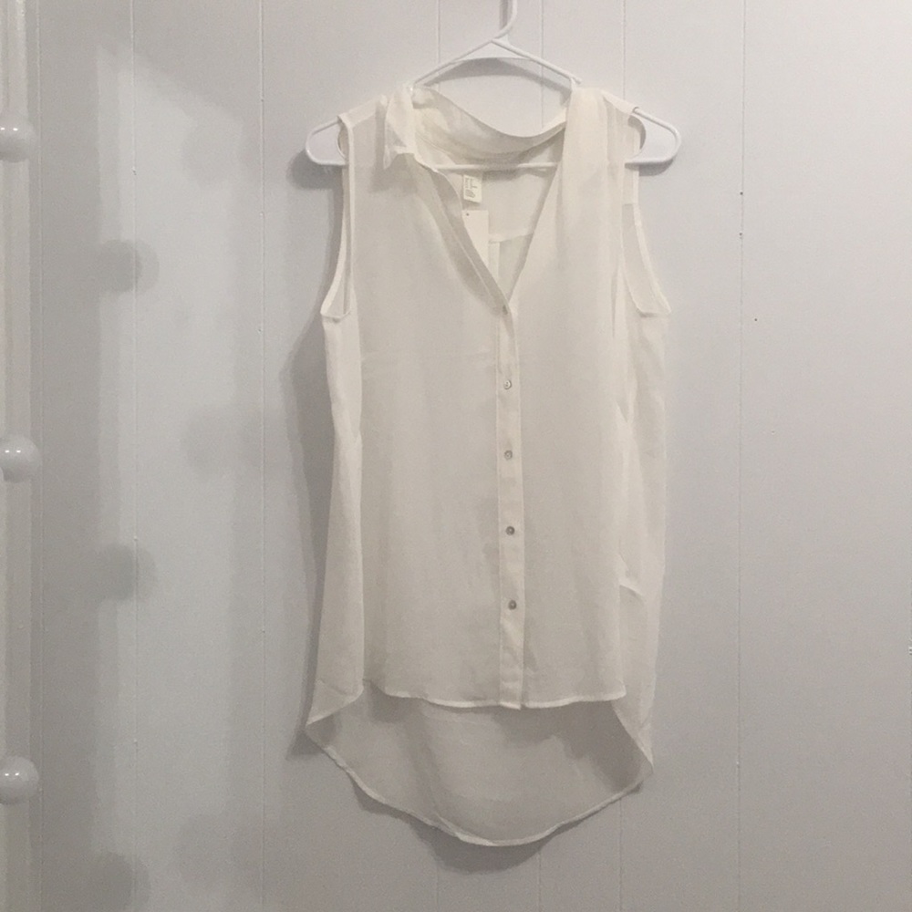 (NWT) H&M High-Low Button down top